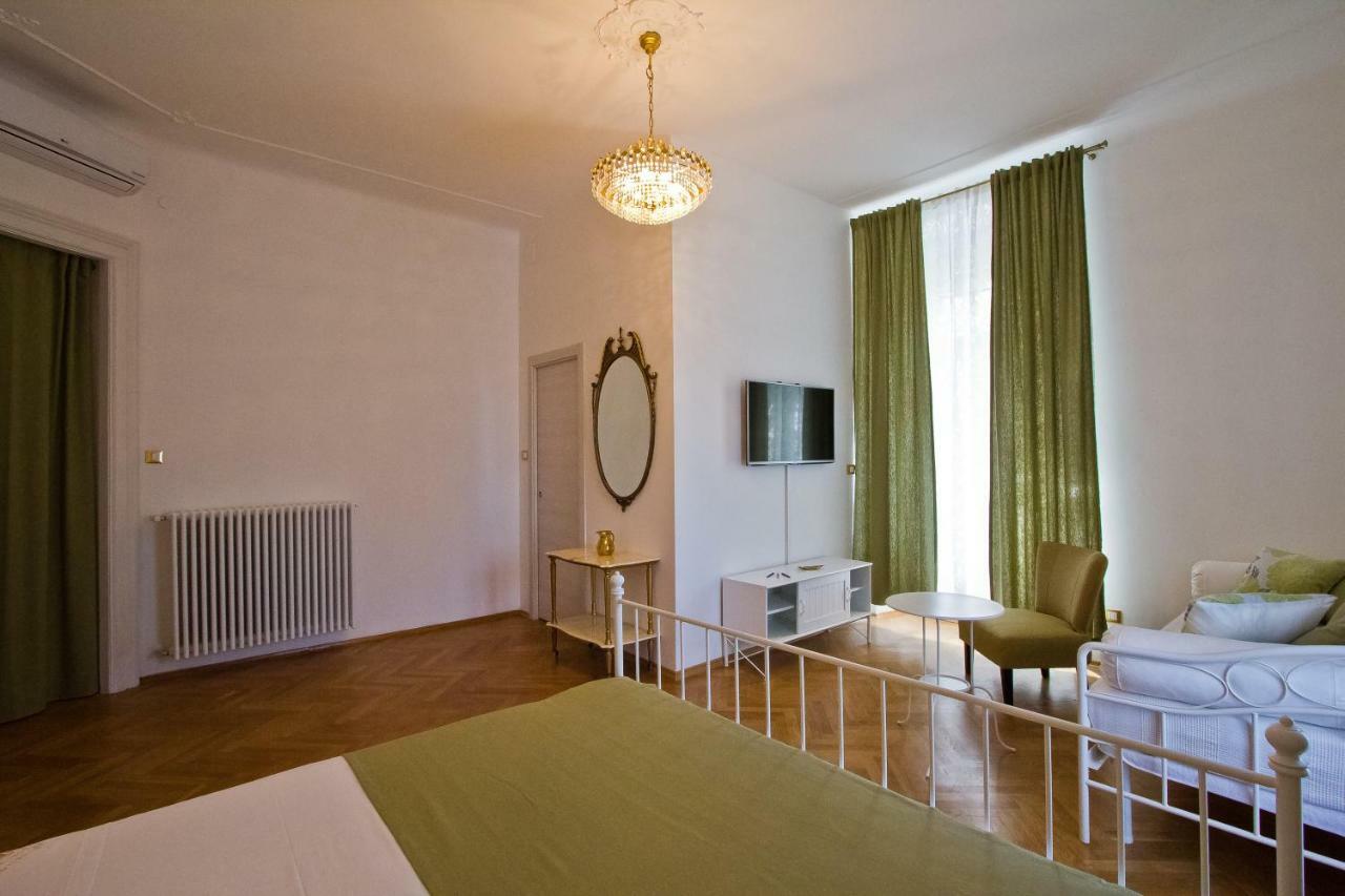 Golden Rooms Bed & Breakfast Terst Exteriér fotografie
